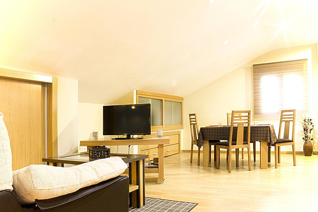 Apartamentos Turisticos Cullar Vega Pokoj fotografie